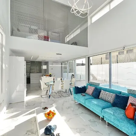 Wundervolle Und Design Holiday home